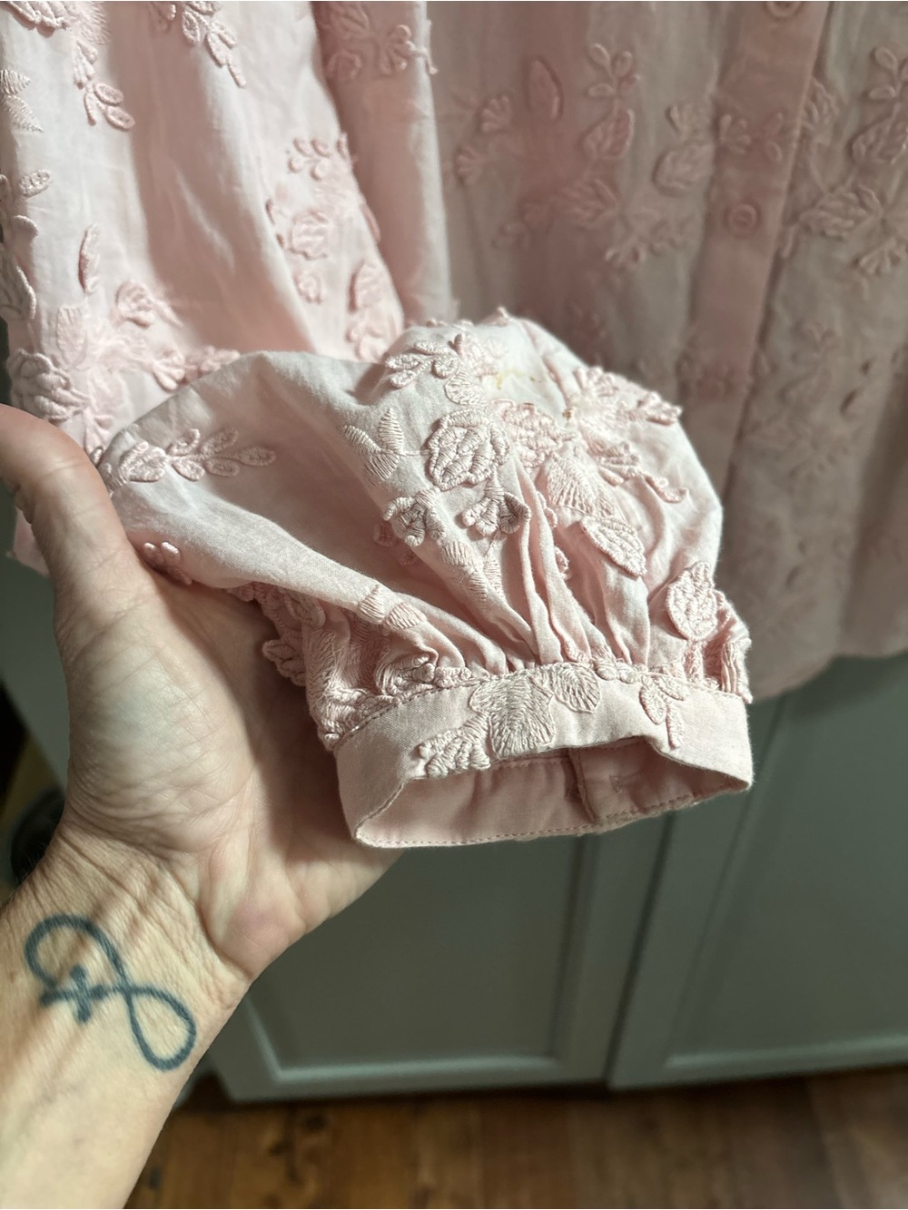 Paris Atelier  Voluminous Floral-Appliqué Blouse from & Other Stories sz 2 - Picture 6 of 8